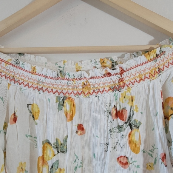 Maurices Womens Y2K Lemon Fruits Off Shoulder Cropped Top Sz M Cottagecore Boho - Picture 3 of 12